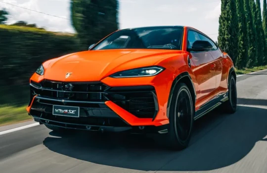 Lamborghini Urus SE Performante